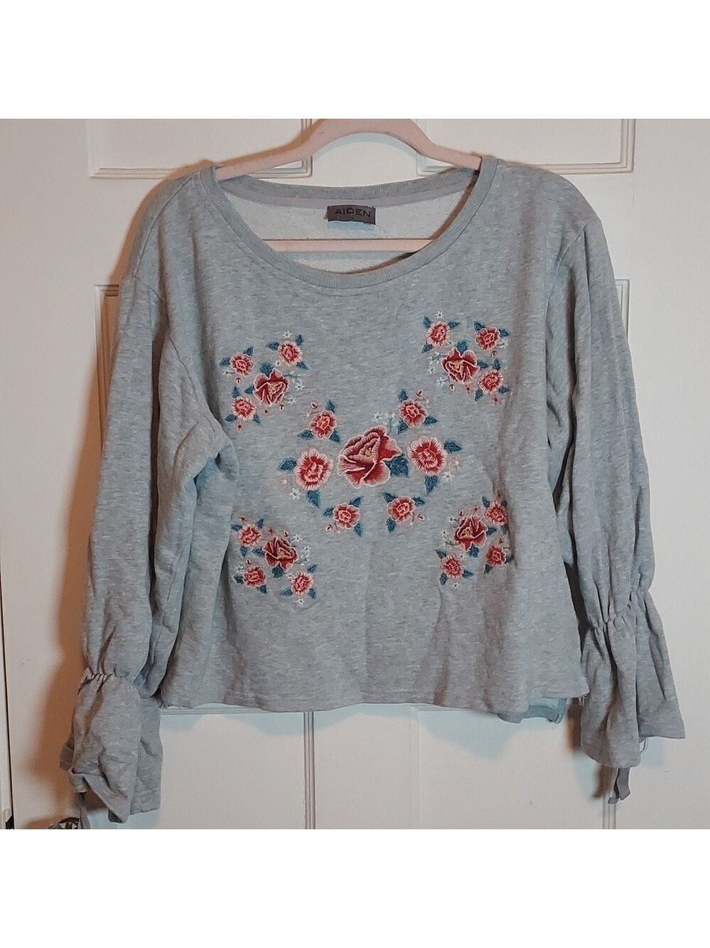 Aiden Floral Embroidered Sweatshirt